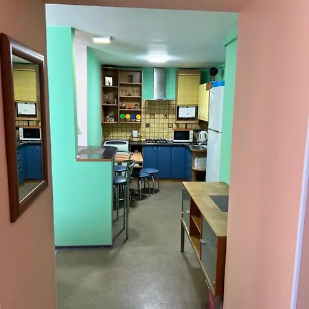 на садовой 3х комнатная *