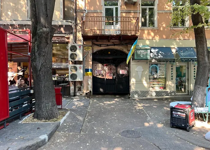 на садовой 3х комнатная Odessa