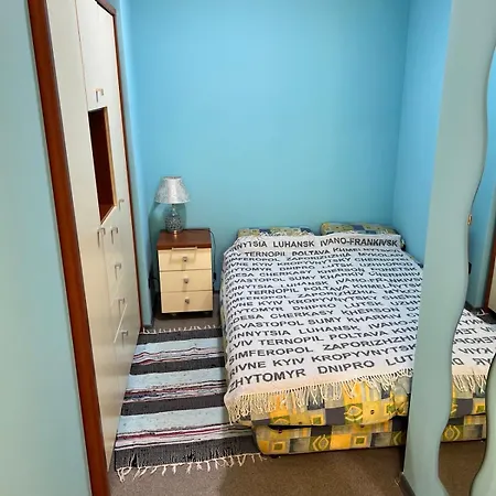 на садовой 3х комнатная Appartement *