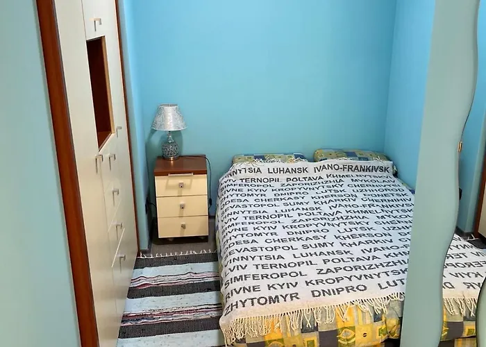 на садовой 3х комнатная Appartement *